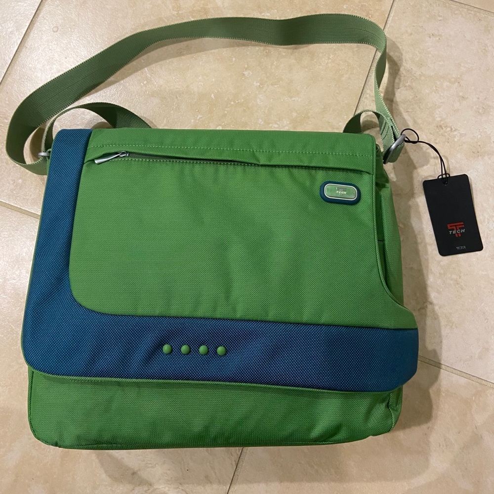 Authentic brand new Tumi laptop/brief case bag!
